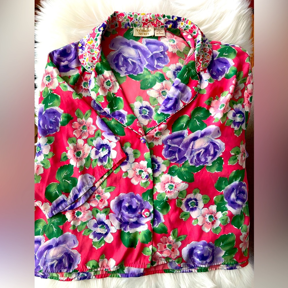 Vintage Victoria’s Secret Gold Label floral top